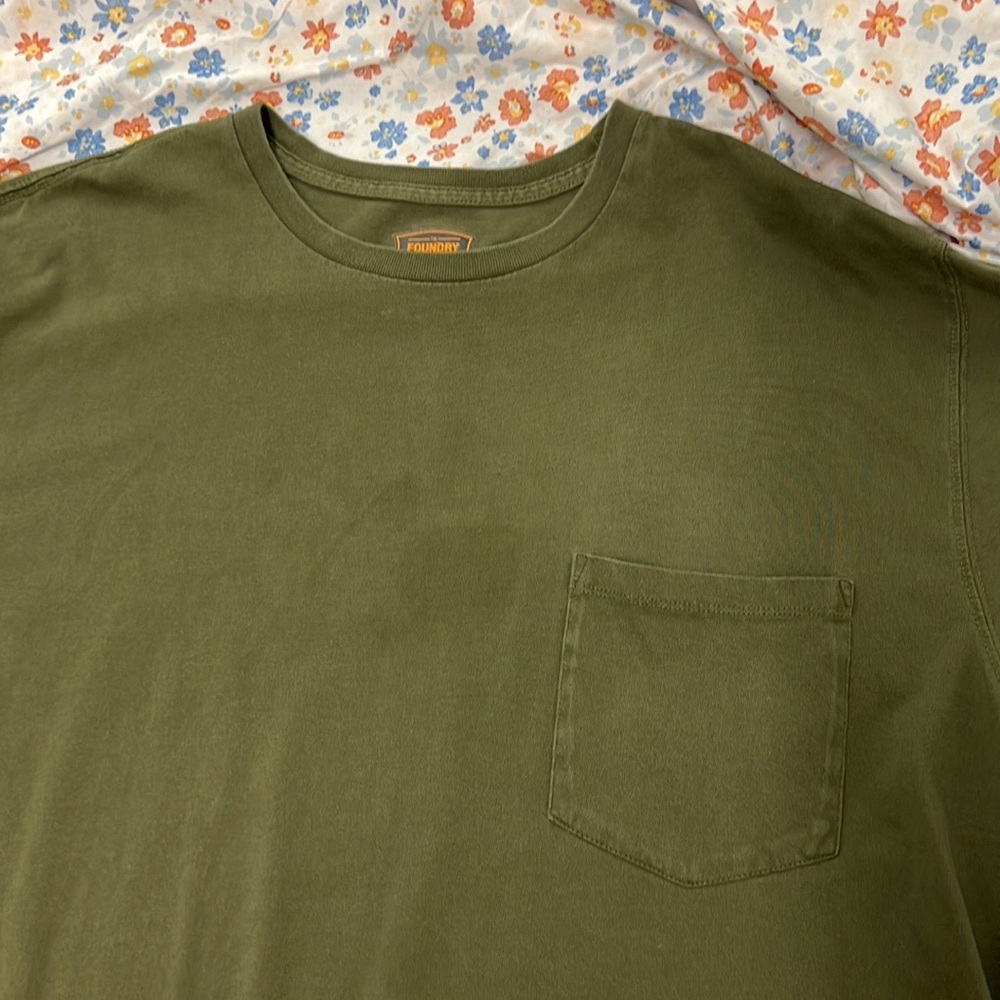 [Stain] 💝 10/$10 💝 THE FOUNDRYGreen T-shirt 100% Cotton Size 3XL - Picture 2 of 4